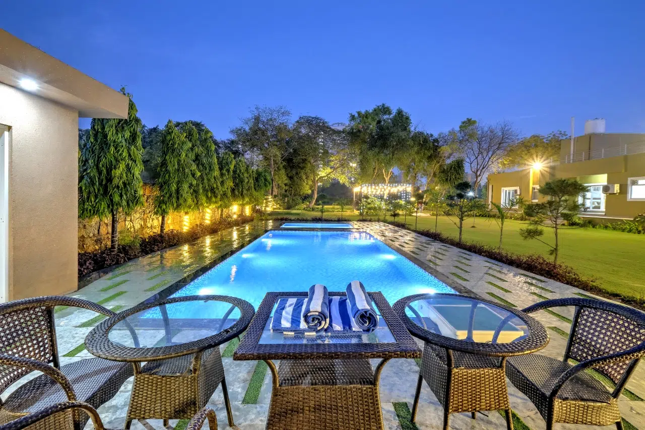 Raas Swimming Pool