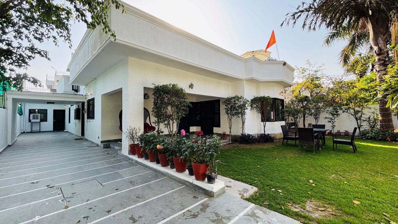 Kothari House Front